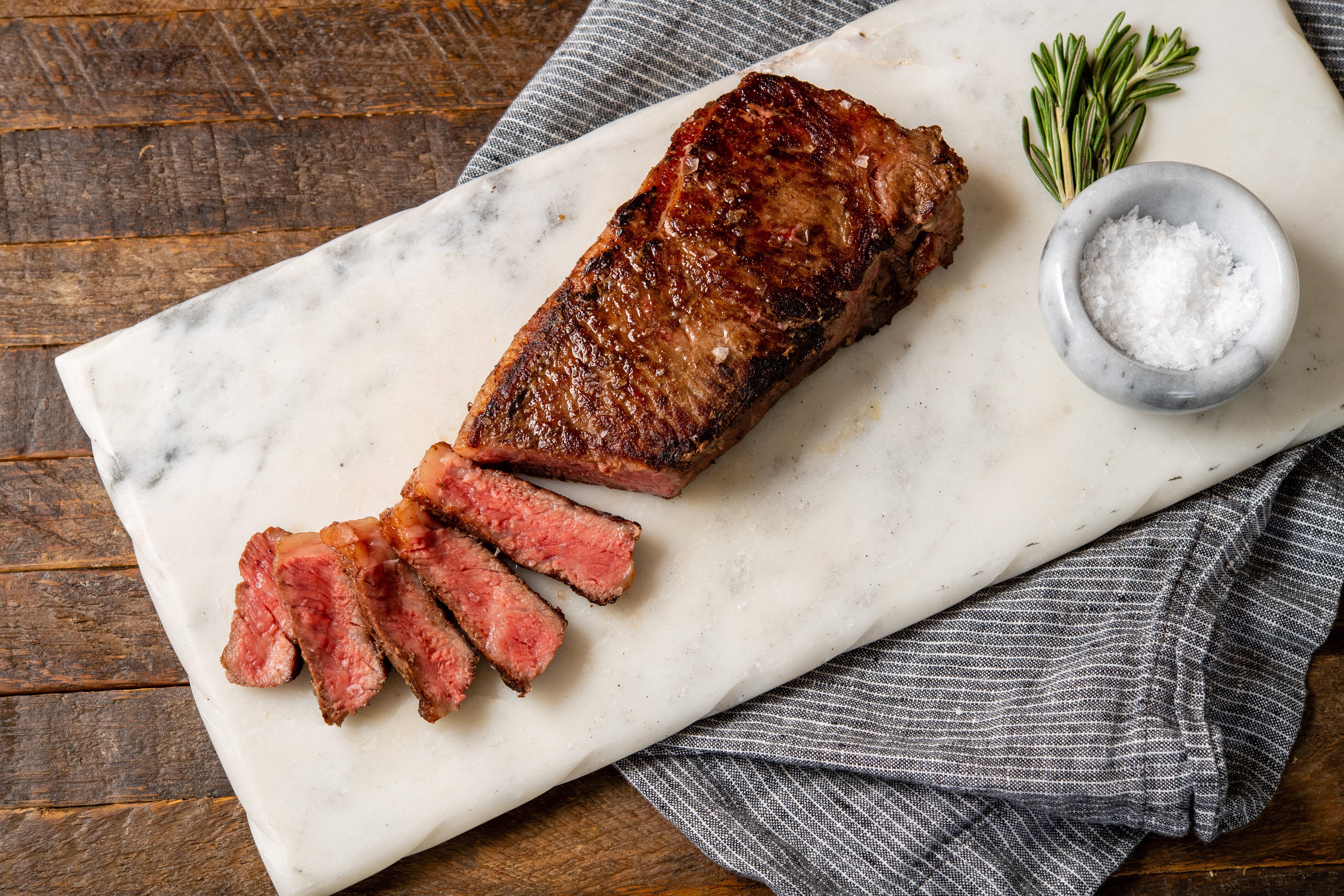 The Right Way to Defrost Premium Beef – A Butcher’s Market Guide